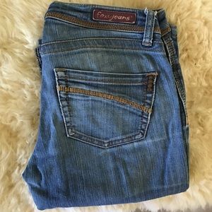 (4 for $20) Jeans size 27